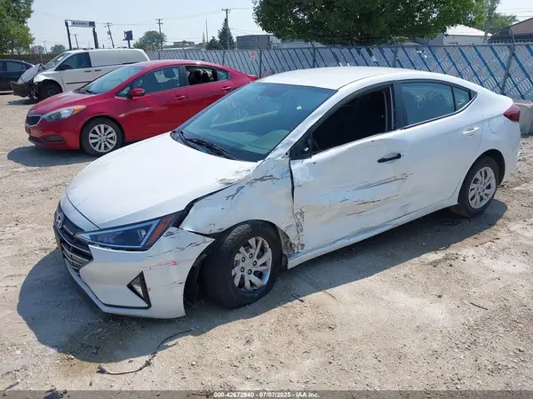 5NPD74LF6KH477445 2019 HYUNDAI ELANTRA - Image 2