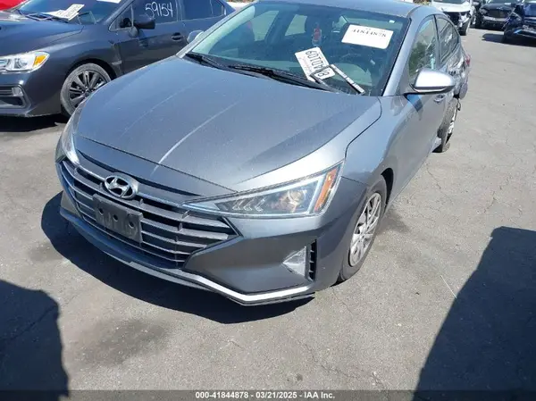 5NPD74LF6KH479227 2019 HYUNDAI ELANTRA - Image 2