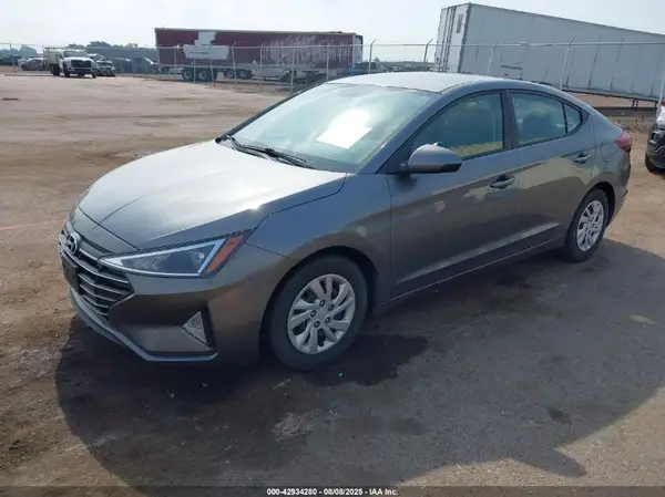 5NPD74LF6KH483164 2019 HYUNDAI ELANTRA - Image 2