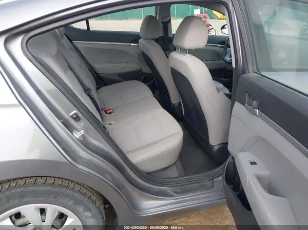5NPD74LF6KH483164 2019 HYUNDAI ELANTRA - Image 8