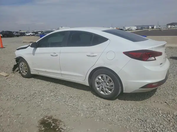 5NPD74LF6KH485724 2019 HYUNDAI ELANTRA - Image 2