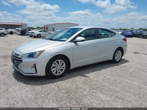 5NPD74LF6KH486730 2019 HYUNDAI ELANTRA - Image 2