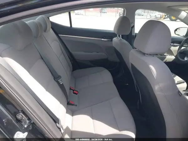 5NPD74LF6KH487117 2019 HYUNDAI ELANTRA - Image 8