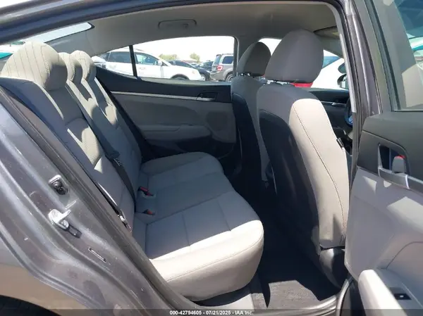 5NPD74LF6KH487523 2019 HYUNDAI ELANTRA - Image 8