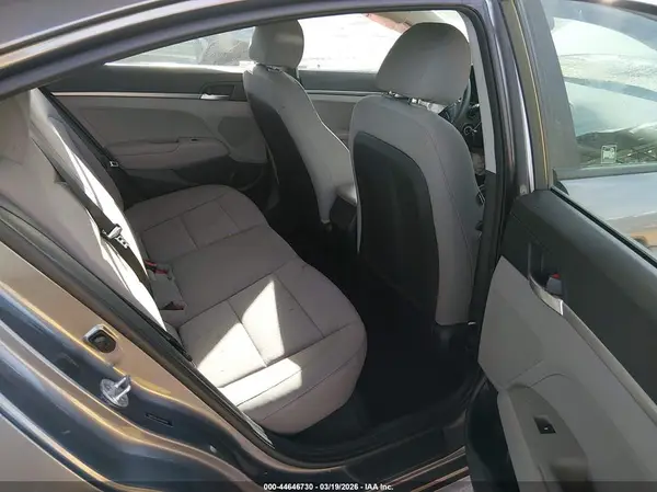 5NPD74LF6KH493984 2019 HYUNDAI ELANTRA - Image 8