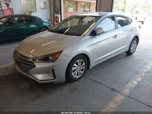 5NPD74LF6KH497582 2019 HYUNDAI ELANTRA - Image 2