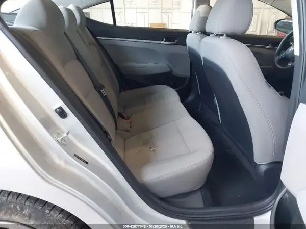 5NPD74LF6KH497582 2019 HYUNDAI ELANTRA - Image 8