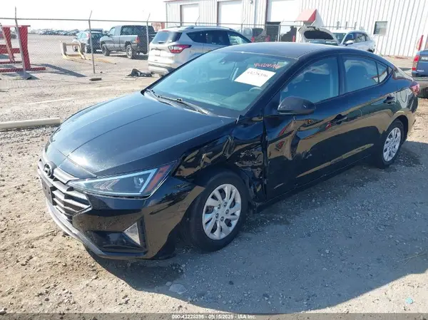 5NPD74LF6LH526368 2020 HYUNDAI ELANTRA - Image 2