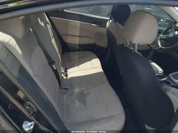 5NPD74LF6LH610965 2020 HYUNDAI ELANTRA - Image 8