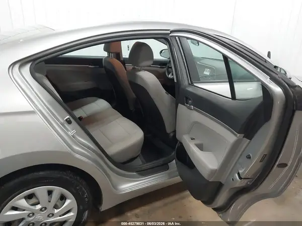 5NPD74LF6LH614031 2020 HYUNDAI ELANTRA - Image 8