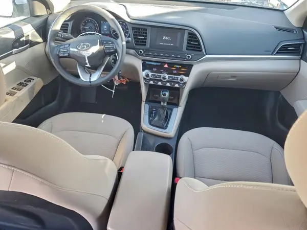 5NPD74LF6LH616748 2020 HYUNDAI ELANTRA - Image 8
