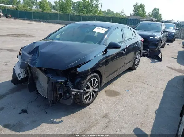 5NPD74LF6LH618564 2020 HYUNDAI ELANTRA - Image 2