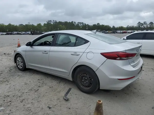 5NPD74LF7HH038313 2017 HYUNDAI ELANTRA - Image 2