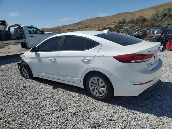 5NPD74LF7HH040577 2017 HYUNDAI ELANTRA - Image 2