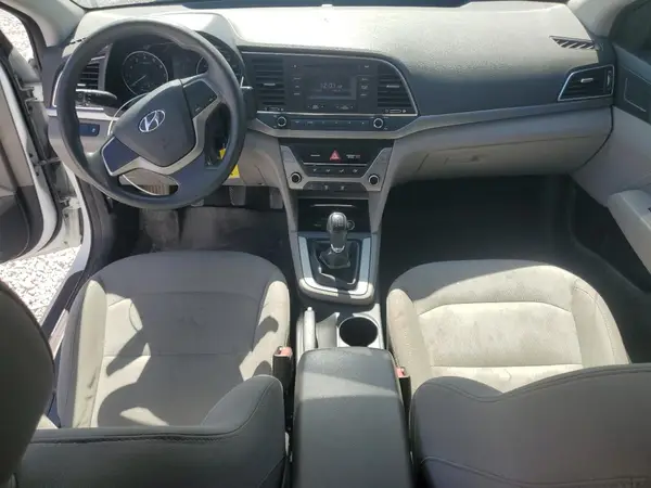 5NPD74LF7HH040577 2017 HYUNDAI ELANTRA - Image 8