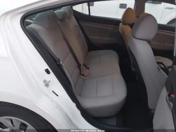 5NPD74LF7HH040790 2017 HYUNDAI ELANTRA - Image 8