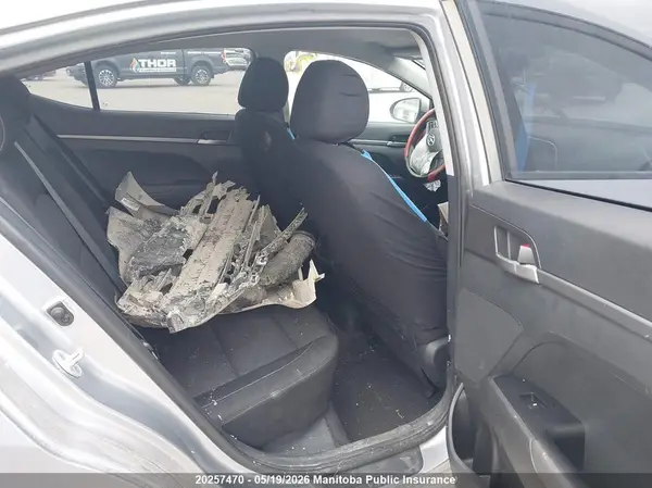 5NPD74LF7HH044984 2017 HYUNDAI ELANTRA - Image 8