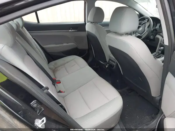 5NPD74LF7HH059565 2017 HYUNDAI ELANTRA - Image 8