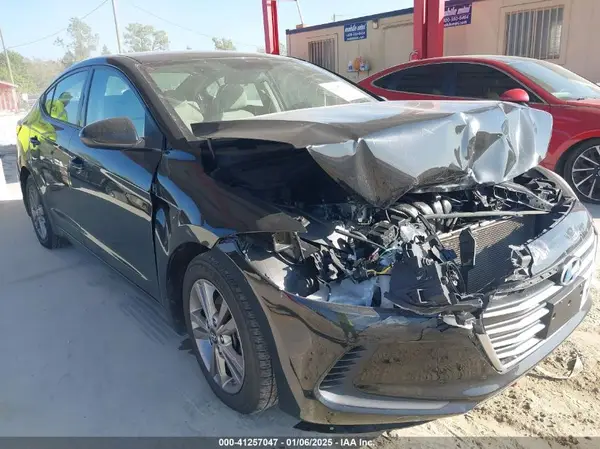 5NPD74LF7HH062420 2017 HYUNDAI ELANTRA - Image 1
