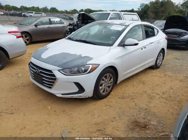 5NPD74LF7HH062594 2017 HYUNDAI ELANTRA - Image 2