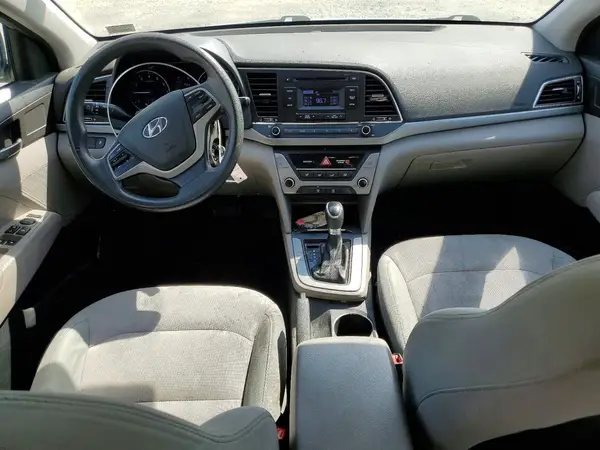 5NPD74LF7HH063602 2017 HYUNDAI ELANTRA - Image 8