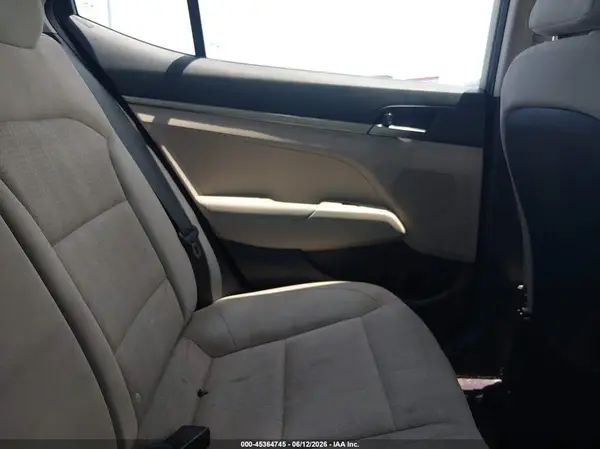 5NPD74LF7HH064183 2017 HYUNDAI ELANTRA - Image 8