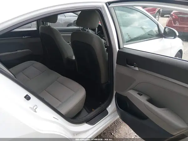 5NPD74LF7HH064720 2017 HYUNDAI ELANTRA - Image 8
