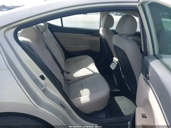 5NPD74LF7HH066175 2017 HYUNDAI ELANTRA - Image 8