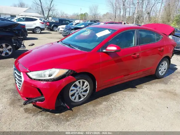 5NPD74LF7HH067696 2017 HYUNDAI ELANTRA - Image 2