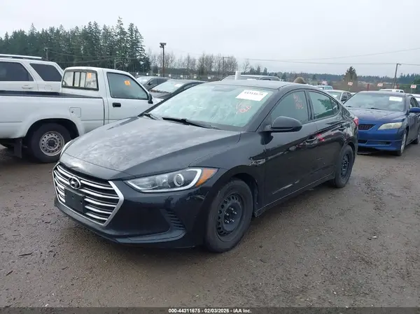 5NPD74LF7HH075541 2017 HYUNDAI ELANTRA - Image 2