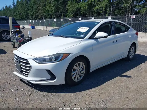 5NPD74LF7HH091691 2017 HYUNDAI ELANTRA - Image 2