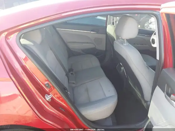 5NPD74LF7HH092419 2017 HYUNDAI ELANTRA - Image 8