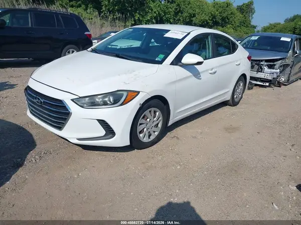 5NPD74LF7HH092520 2017 HYUNDAI ELANTRA - Image 2
