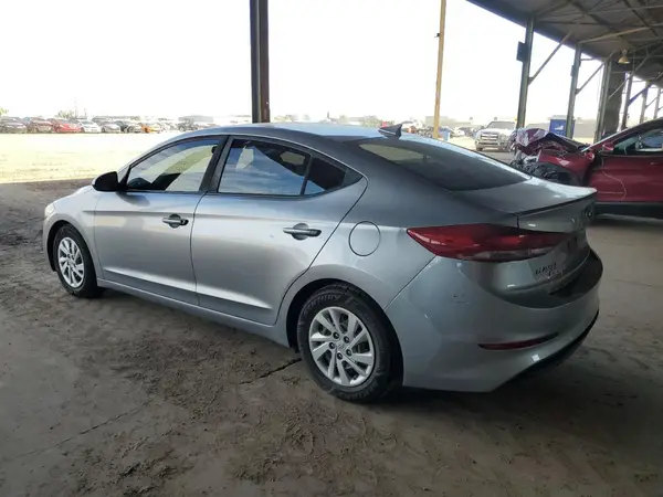 5NPD74LF7HH092694 2017 HYUNDAI ELANTRA - Image 2