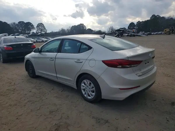 5NPD74LF7HH095627 2017 HYUNDAI ELANTRA - Image 2