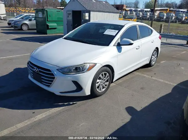 5NPD74LF7HH098558 2017 HYUNDAI ELANTRA - Image 2