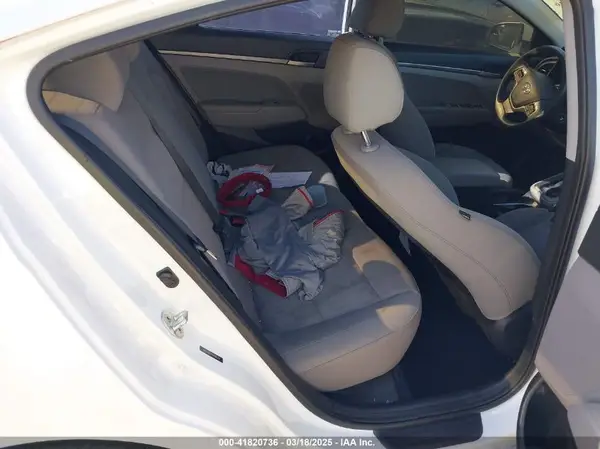 5NPD74LF7HH098558 2017 HYUNDAI ELANTRA - Image 8