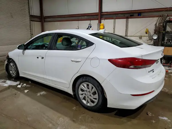 5NPD74LF7HH101250 2017 HYUNDAI ELANTRA - Image 2
