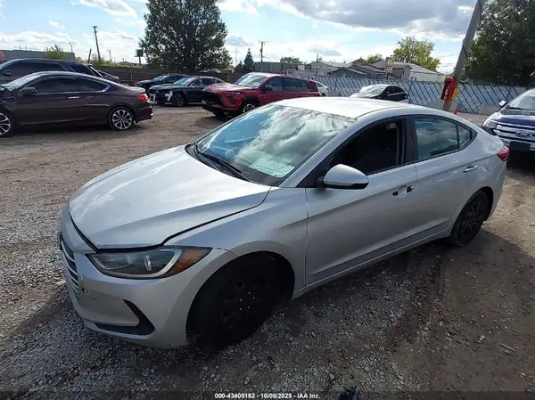 5NPD74LF7HH102236 2017 HYUNDAI ELANTRA - Image 2