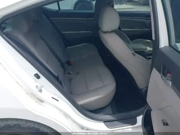 5NPD74LF7HH103435 2017 HYUNDAI ELANTRA - Image 8