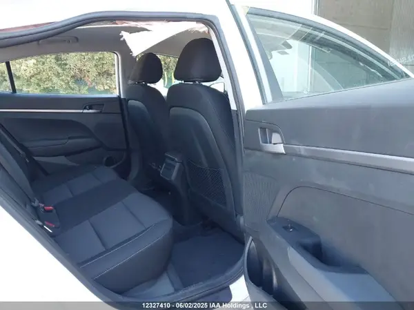 5NPD74LF7HH111227 2017 HYUNDAI ELANTRA - Image 8