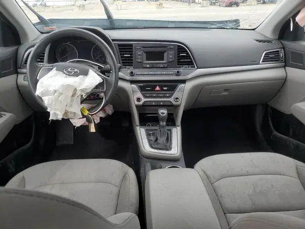 5NPD74LF7HH114788 2017 HYUNDAI ELANTRA - Image 8