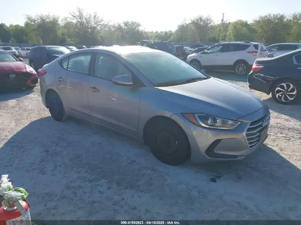 5NPD74LF7HH130179 2017 HYUNDAI ELANTRA - Image 1