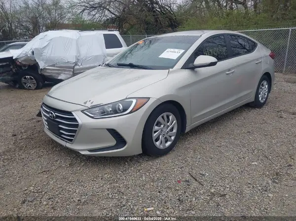5NPD74LF7HH132658 2017 HYUNDAI ELANTRA - Image 2