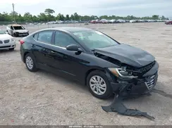 5NPD74LF7HH135611 2017 HYUNDAI ELANTRA