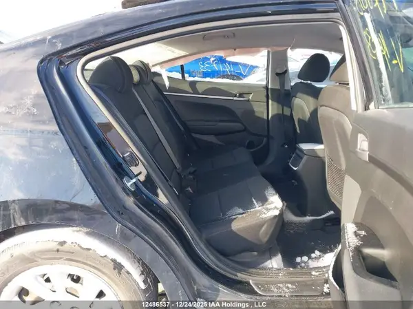 5NPD74LF7HH141733 2017 HYUNDAI ELANTRA - Image 8
