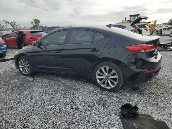 5NPD74LF7HH142574 2017 HYUNDAI ELANTRA - Image 2