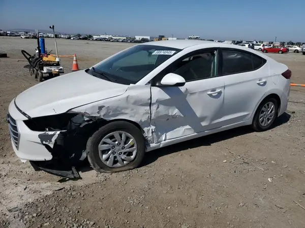 5NPD74LF7HH143269 2017 HYUNDAI ELANTRA - Image 1