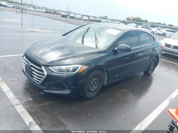 5NPD74LF7HH149265 2017 HYUNDAI ELANTRA - Image 2