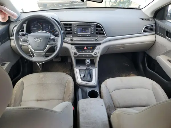 5NPD74LF7HH153400 2017 HYUNDAI ELANTRA - Image 8